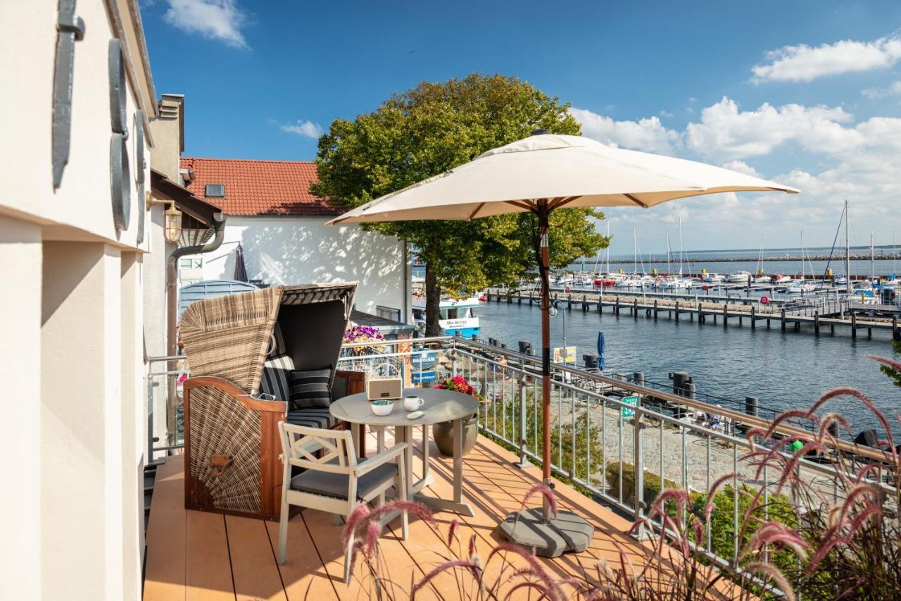 Kapitaenshaus In Wasserlage! Traumapartments Warnemuende Rostock Kültér fotó